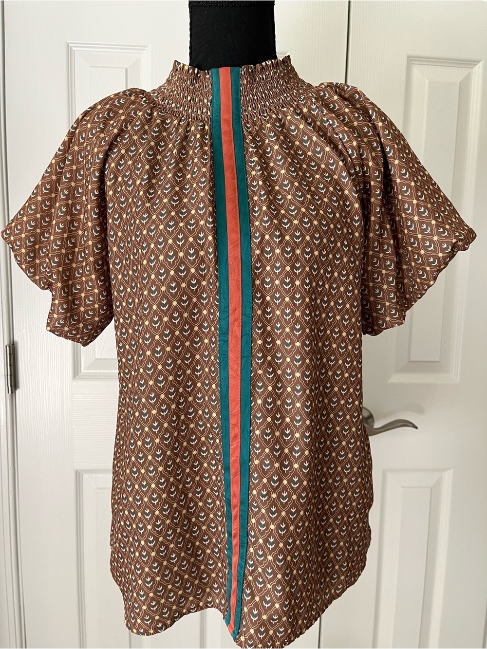THML Printed Flutter Sleeve Blouse Sz S EUC